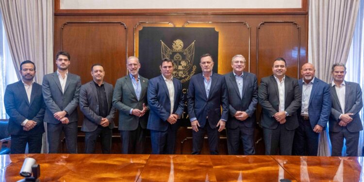 Anuncia Schneider Electric expansión en Querétaro con nuevas plantas industriales