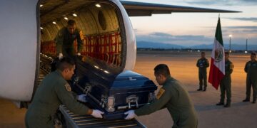 La altruista labor de la repatriación de queretanos difuntos desde Estados Unidos