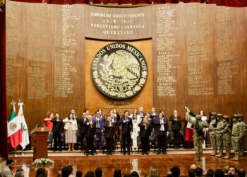Inaugura Kuri tercera asamblea de tribunales de todo el país
