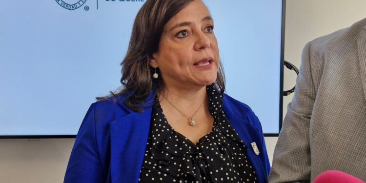 La UAQ acompaña a 37 personas de su comunidad en el cambio de nombre y género