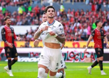 Gallos se impone al Atlas en el Jalisco