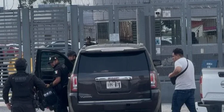 Ingresa Ángel Aguirre al penal del Altiplano