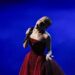Ariana Grande se alejará de los focos ante el “constante escrutinio público”