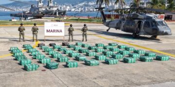 Decomisan 1.9 toneladas de cocaína en costas de Guerrero