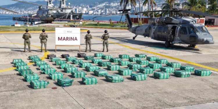 Decomisan 1.9 toneladas de cocaína en costas de Guerrero