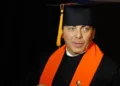 Ya es Cristian Castro un recién graduado, ¡de la prepa!