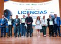 Egresados del Conalep Querétaro reciben licencias aeronáuticas