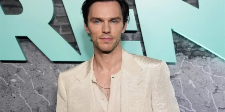 Nicholas Hoult será nuevo Gilderoy Lockhart de Harry Potter