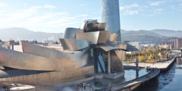 Museo Guggenheim Bilbao, candidato a una de las 7 Maravillas Contemporáneas