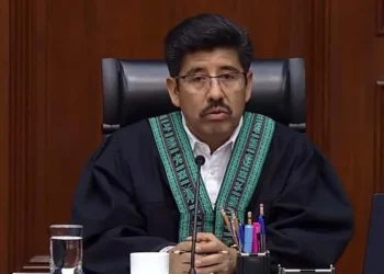 Ve Ministro Aguilar ‘decadencia’ en el servicio público