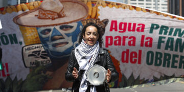 Manifestantes exigen romper acuerdos con Israel y defender el agua de Chihuahua