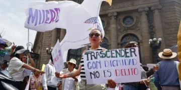 Preparan rutas para ley de eutanasia tras encuesta