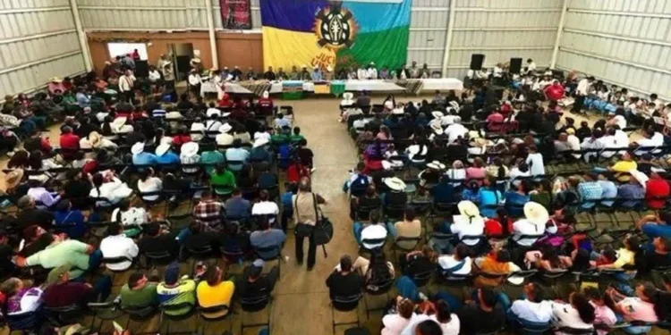 Reclaman indígenas olvido en seguridad en Michoacán