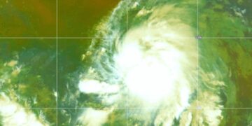 ‘Karina’ se intensifica a huracán categoría 3 en el Pacífico