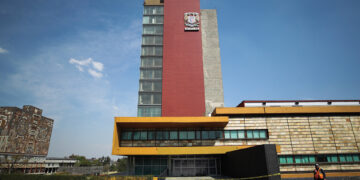 Juez desecha el primer amparo contra la suspensión del examen de admisión en la UNAM