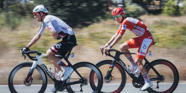 Tadej Pogačar abandona La Vuelta a España tras sufrir una dura caída