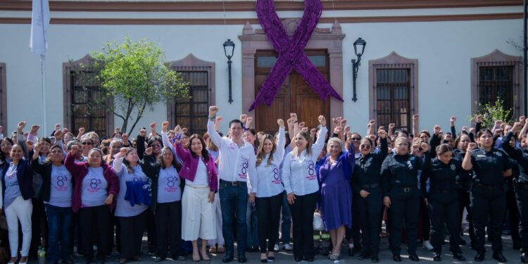 En materia de salud, se realizaron 768 mastografías, 800 ultrasonidos mamarios y 437 estudios de Papanicolaou y pruebas para la detección de VPH.