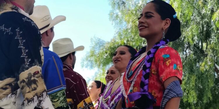 La CFUAQ regresa al espacio universitario acompañada por la Orquesta Típica Somos UAQ, después de una exitosa gira europea por parte de ambas agrupaciones.