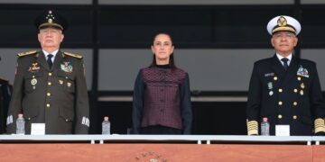 Sheinbaum encabeza el cincuenta aniversario del Colegio Militar en Tlalpan