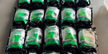 Incautan más de 10 kilos de metanfetamina en empaques de jugo de limón en aeropuerto de Toluca