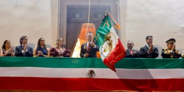 Encabeza Kuri acto protocolario por el 216 aniversario de la Independencia de México