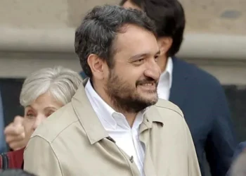 No hay orden de aprehensión contra Andy: FGR