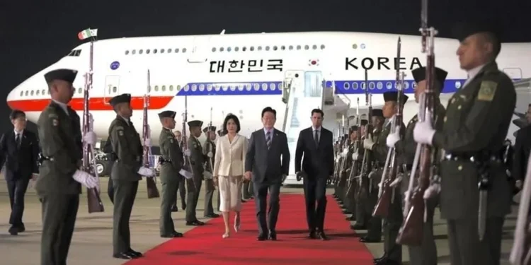 El presidente de Corea aterriza en el AIFA para reunirse con Claudia Sheinbaum
