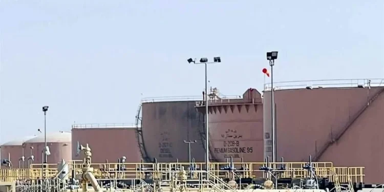 Precios del petróleo tocan su nivel más bajo en 11 días ante expectativa de tregua diplomática