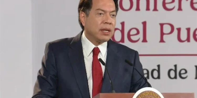 SEP presume más de 200 mil bases y alzas al salario docente