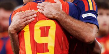 España sobrevive a Inglaterra y sigue sin conocer la derrota