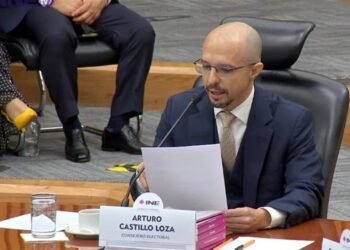INE claudicó a arbitrar elecciones: Consejero Castillo