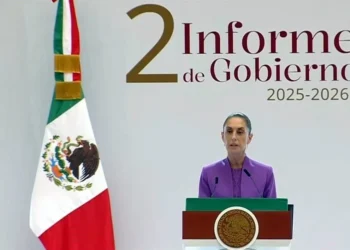 Servidores debemos comportarnos con sencillez: Sheinbuam