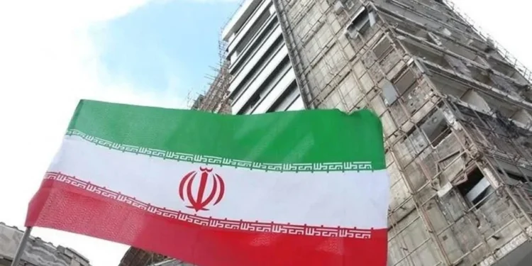 Irán ataca a aliados de EE. UU. en el Golfo tras letal bombardeo de Trump