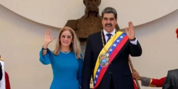 Pide esposa de Maduro arresto domiciliario por salud