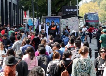 Llega México a 130.9 millones; desacelera su crecimiento