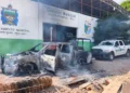 Retienen a militares; queman sus patrullas