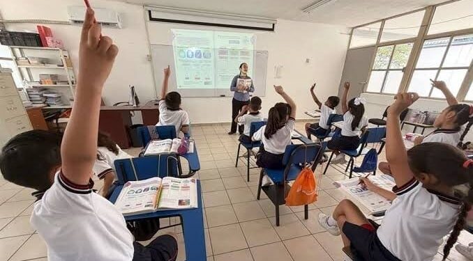 Expertos alertan que la SEP evalúa "a modo" con pruebas sin validez científica