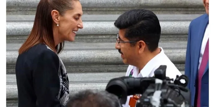Sheinbaum asiste a informe de la SCJN y defiende al nuevo Poder Judicial