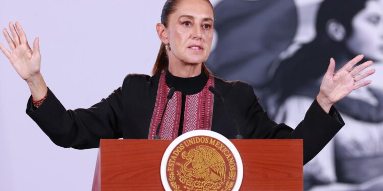 Claudia Sheinbaum rechaza juicios de EU y exige cuentas sobre consumo y lavado de dinero
