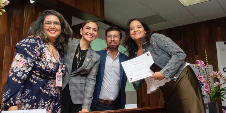 SeMujeres y la UAQ gradúan a la segunda generación del taller "Medios con Perspectiva"