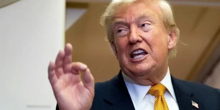 Trump amenaza con suspender comercio si la Fed no baja tasas