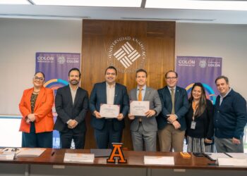 Universidad Anáhuac Querétaro y municipio de Colón fortalecen alianza para impulsar el desarrollo social y profesional