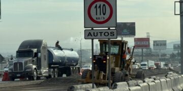 Exige capital a SICT solucionar tráfico por obras, en Constituyentes y la carretera 57