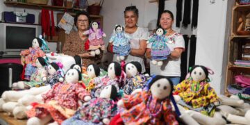 Generan más de 400 espacios de venta para artesanos de Corregidora