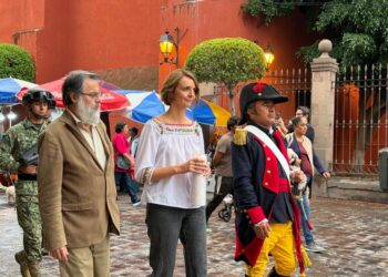 Rinden homenaje a 196 participantes de la Conspiración de 1810 en Querétaro
