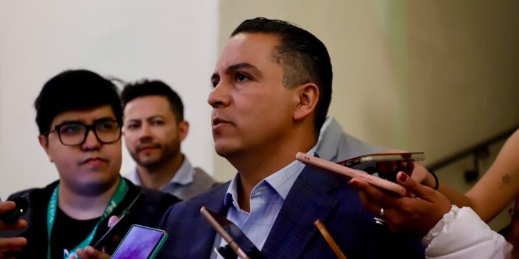 Feria de Querétaro 2026 prohibirá narcocorridos y restringirá horarios de alcohol