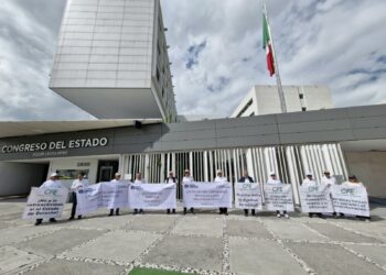 Reprueban disminución de pensiones y retroactividad a pensionados de paraestatales