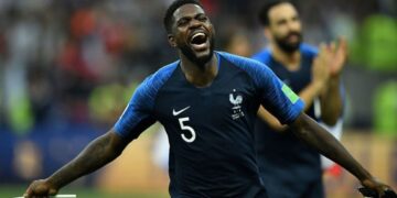 Umtiti estalla contra la nominación de Julián Quiñones al Balón de Oro