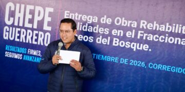 Entregan rehabilitación de vialidades en Paseos del Bosque, Corregidora