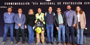Entregan equipo e incentivos a personal de Protección Civil de Corregidora